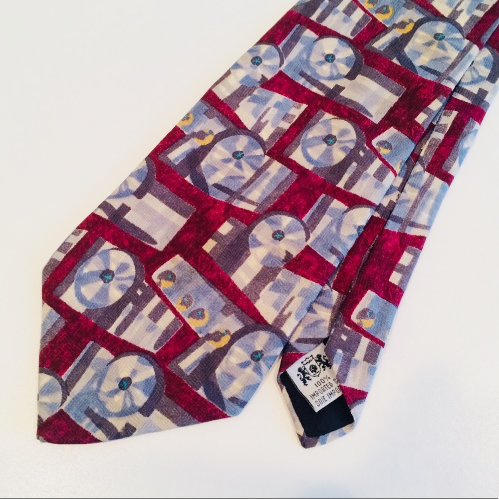 Metropolitan Museum of Art - 100% Silk - Mens Tie